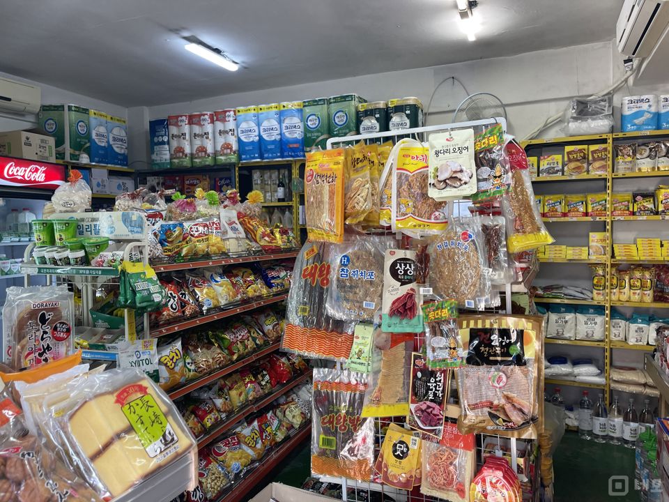 신사동 주거지역, 다양하게 이용 가능한 슈퍼마켓 매물의 2번째 사진