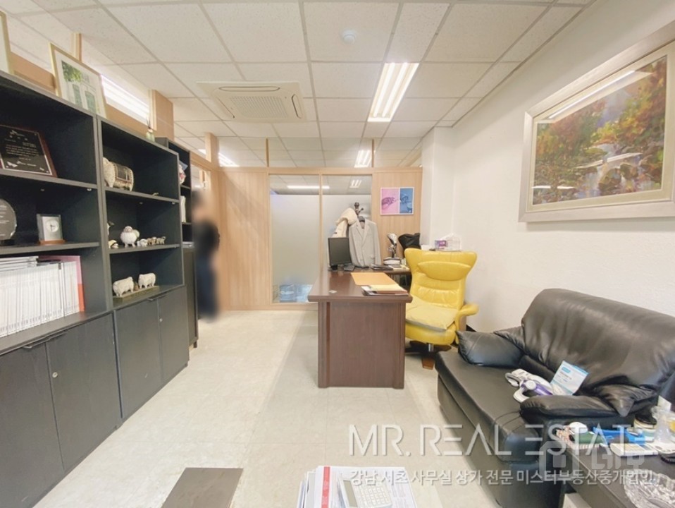 실사진 말죽거리공원사거리인근 주차3대 가성비 대로변 테라스 매물의 8번째 사진