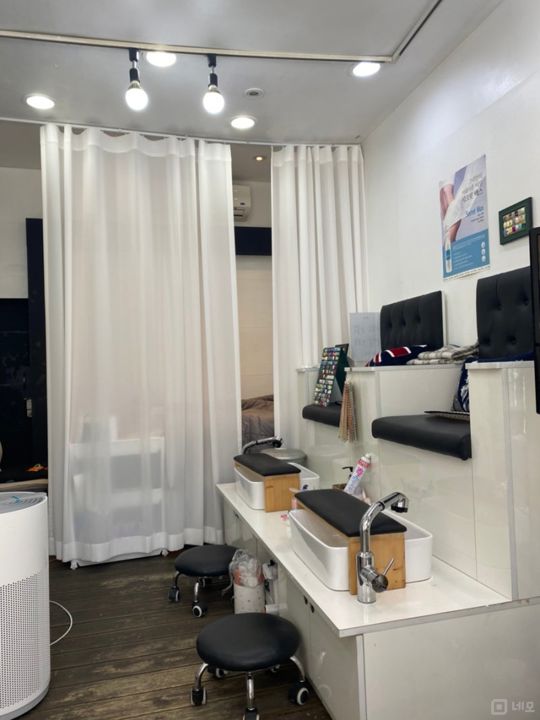 암사동 위치조건 휼륭한 네일샵 매물의 3번째 사진