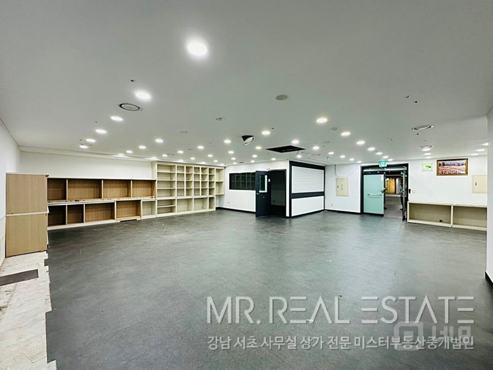 실사진 교대역3분 주차3대 헬스,필라테스,요가 등 추천 매물의 8번째 사진