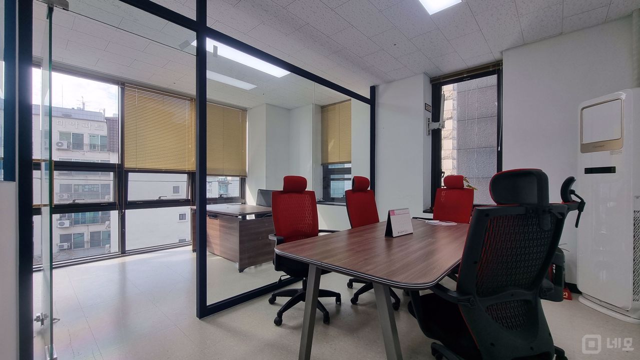 양재역 역세권에 위치한 채광 우수한 사무실 매물의 7번째 사진