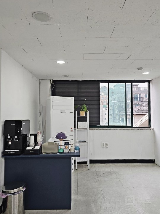 성산동 대로변 가성비 좋은 사무실 임대 매물의 1번째 사진