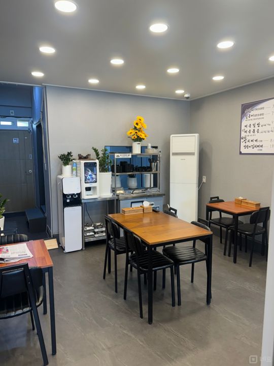 평택동 도로변 위치, 접근성 뛰어난 1층 음식점 매물의 1번째 사진