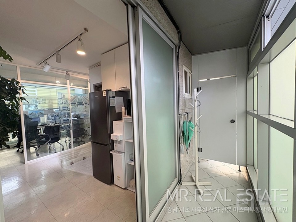 인테리어S급 언주2분 엘베有 빠른계약예상 매물의 17번째 사진