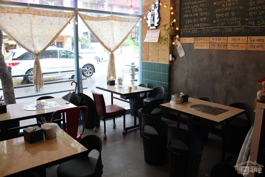 도림동 신도림역 역세권, SNS 핫플레이스, 주방 시설 완비된 실내포차 매물의 2번째 사진
