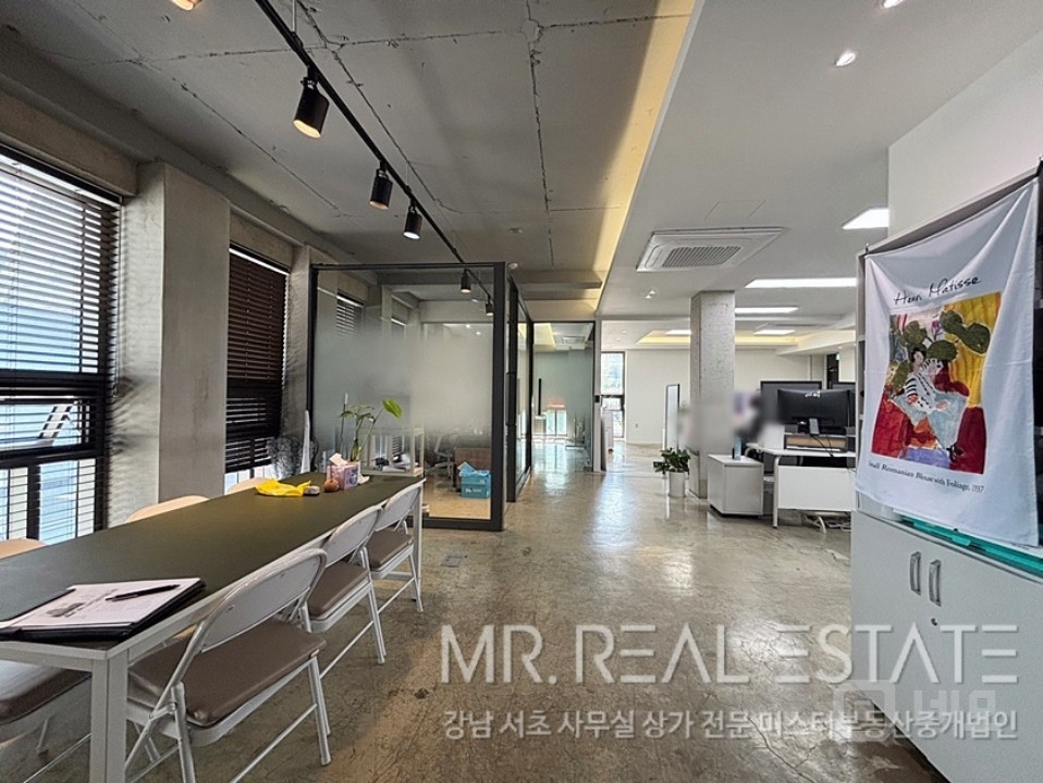 논현역3분초역세권.세련된내외관ACE매물.인테리어완비.지정주차2대 매물의 12번째 사진