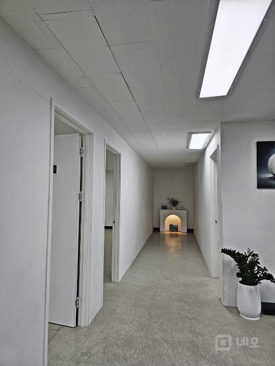 성산동 대로변 가성비 좋은 사무실 임대 매물의 11번째 사진