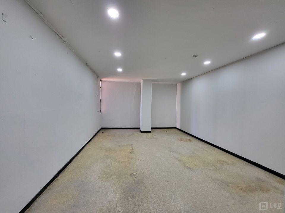 신설동역입구 횡단보앞 3층 깨끗하고 저렴한 사무실 매물의 5번째 사진