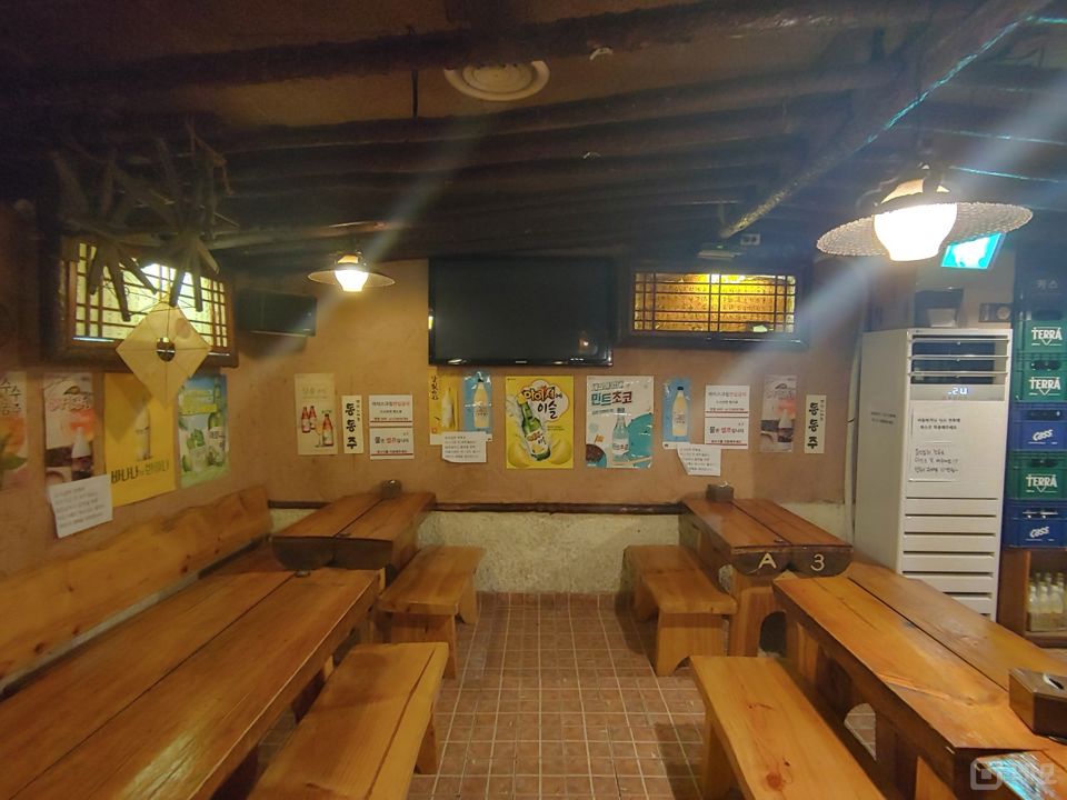 창천동 신촌역 역세권, 연세대 대학가 위치해 고객 유입 많은 요리주점 매물의 3번째 사진