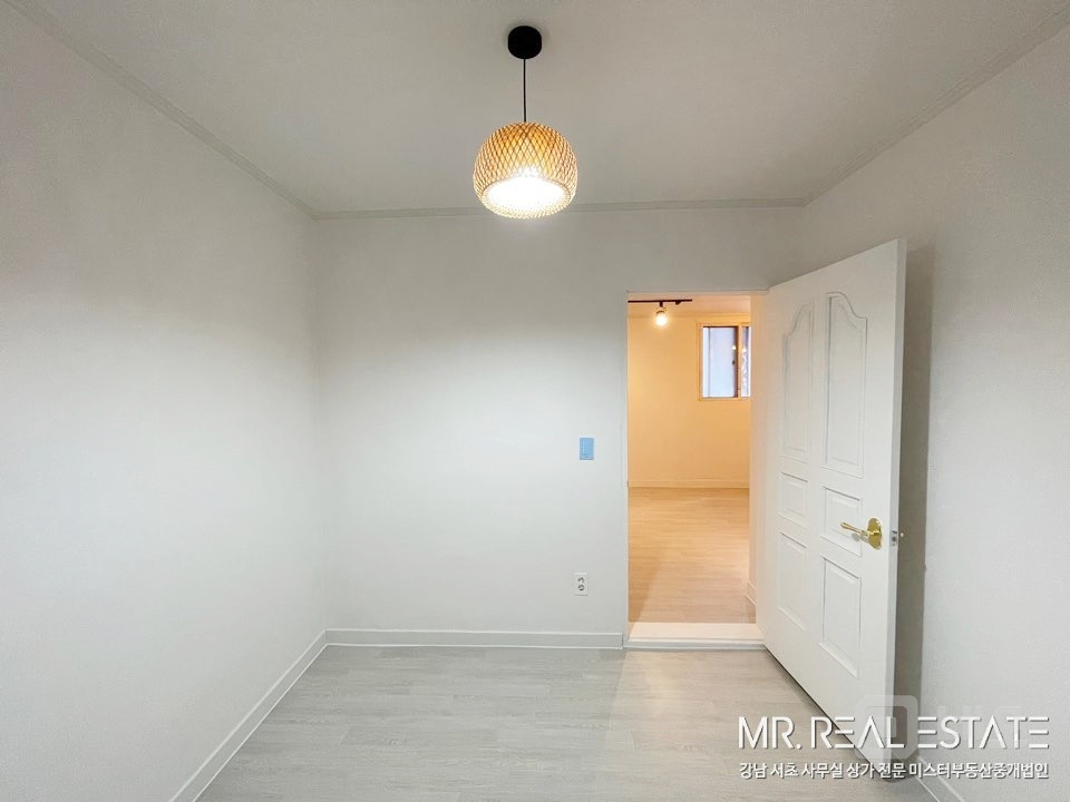 논현초옆.인테리어ACE.사무실.상가.모두환영 매물의 11번째 사진