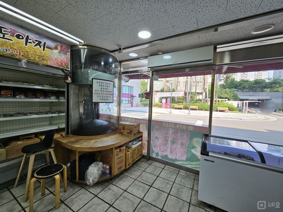 신내동 대단지아파트 내 1층 정육점 매물의 4번째 사진