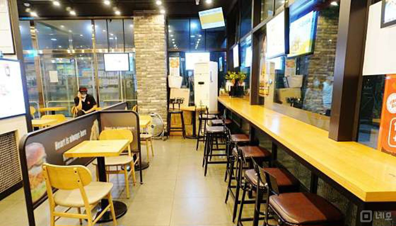 항동 전수양도 가능한 패스트푸드점 매물의 6번째 사진