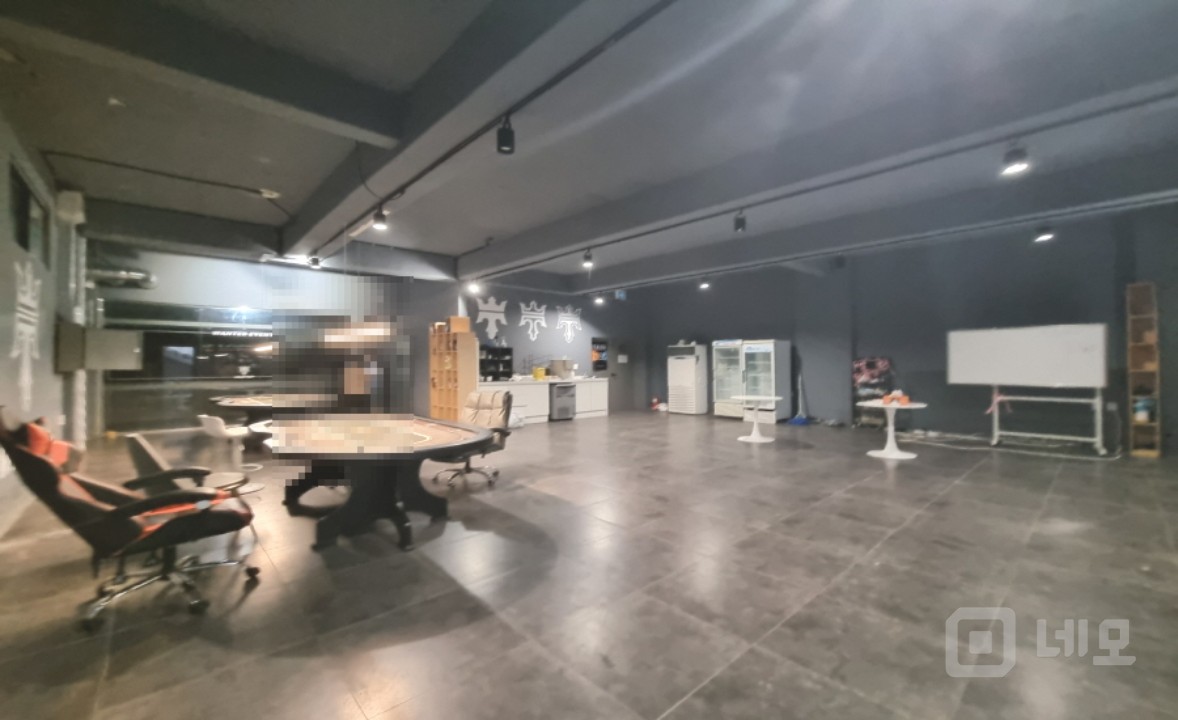 귀한 기둥없는구조/층고높은 지하1층 매물의 1번째 사진