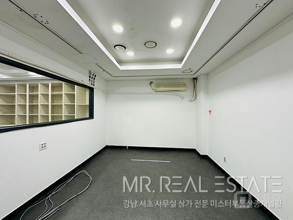 실사진 교대역3분 주차3대 헬스,필라테스,요가 등 추천 매물의 11번째 사진