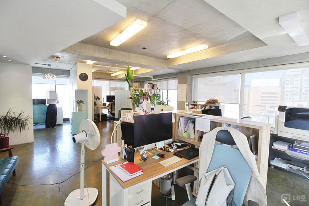 ★ 디자인틱 외관 채광최고! 테라스 보유 ★  매물의 3번째 사진