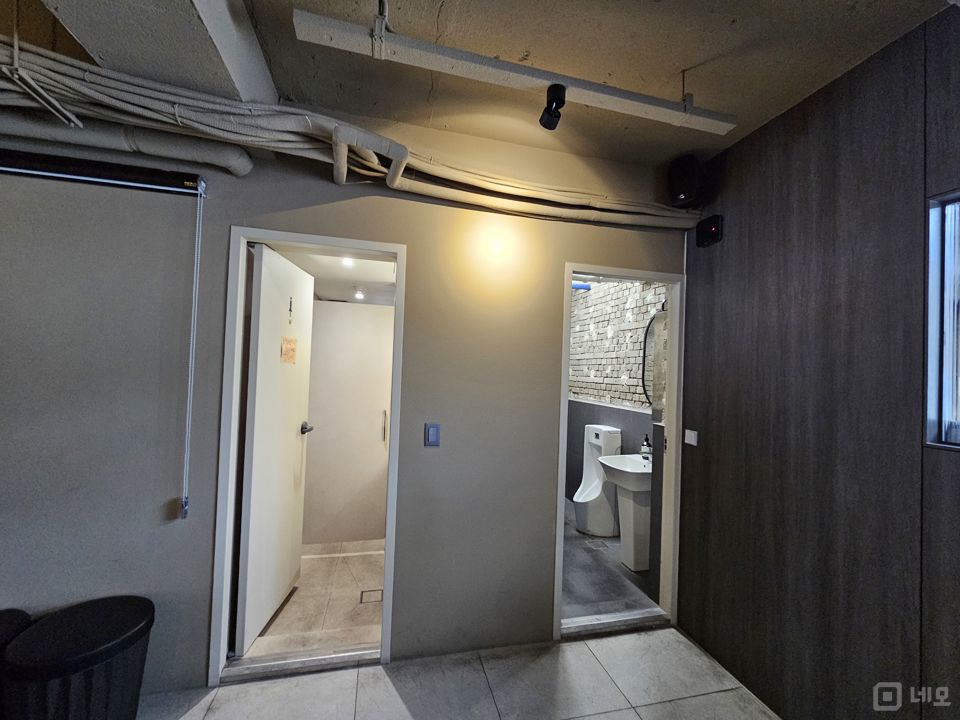 유동인구 많은, 신사동 가로수길 상권 2층 술집 매물의 4번째 사진