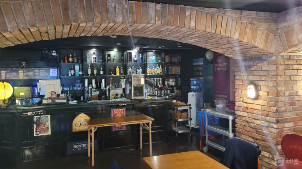 서초동 서초역 역세권, 시설, 인테리어 완비, 매출 좋은 호프집 매물의 1번째 사진