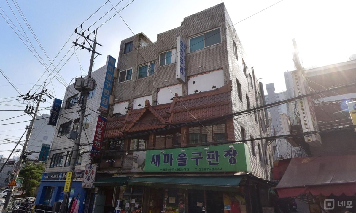 금호역 역세권, 고급스러운 인테리어, 시설 완비된 바 매물의 5번째 사진