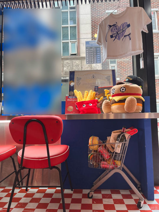 깔끔한 인테리어 및 시설 완비된 청담동 1층 햄버거전문점 매물의 5번째 사진