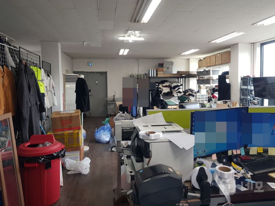 평수대비월세저렴엘베유층고높고내부화장실쇼핑몰사무실및법인사무실완전강추 매물의 3번째 사진