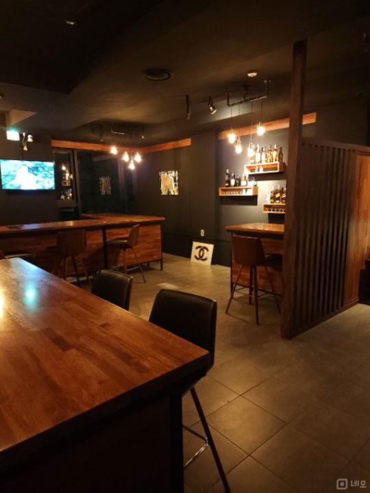 중심상권, 유동인구 많은 장항동 BAR 매물의 1번째 사진