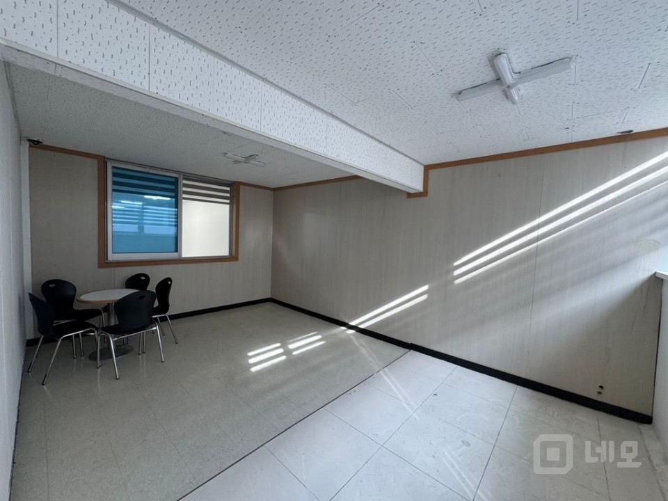면목역 도보3분 깨끗하고 보증금 저렴한 사무실 매물의 2번째 사진
