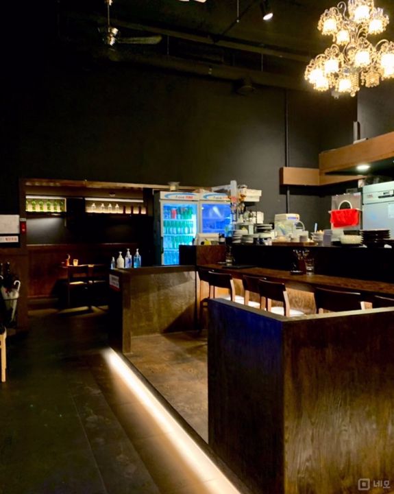 유동 인구 많은, 천호역 먹자골목에 위치한 지하1층 이자카야 매물의 5번째 사진