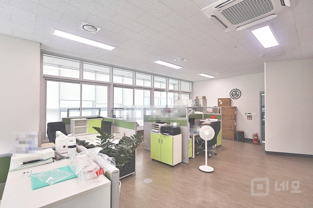 가산역 도보4분 코너 실 25평 룸2개 탕비 매물의 3번째 사진