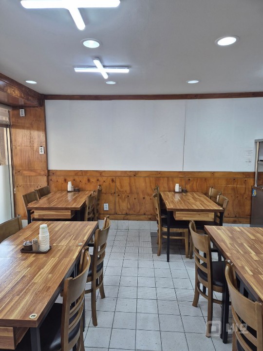 청구역인근.일반음식점.권리금협의 매물의 3번째 사진