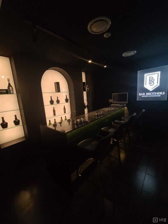 목동 오목교역 역세권, 고급스러운 인테리어, 단골 고객 많은 바 매물의 4번째 사진