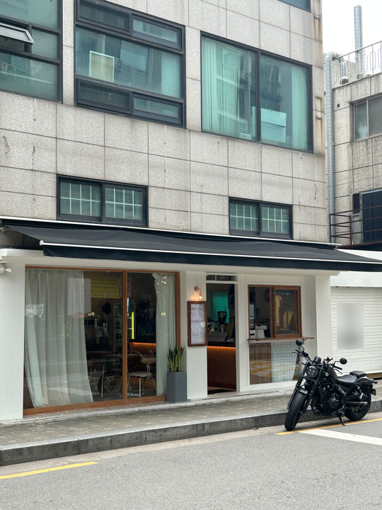 오목교역 역세권, 깔끔한 인테리어 완비된 목동 1층 카페 매물의 6번째 사진