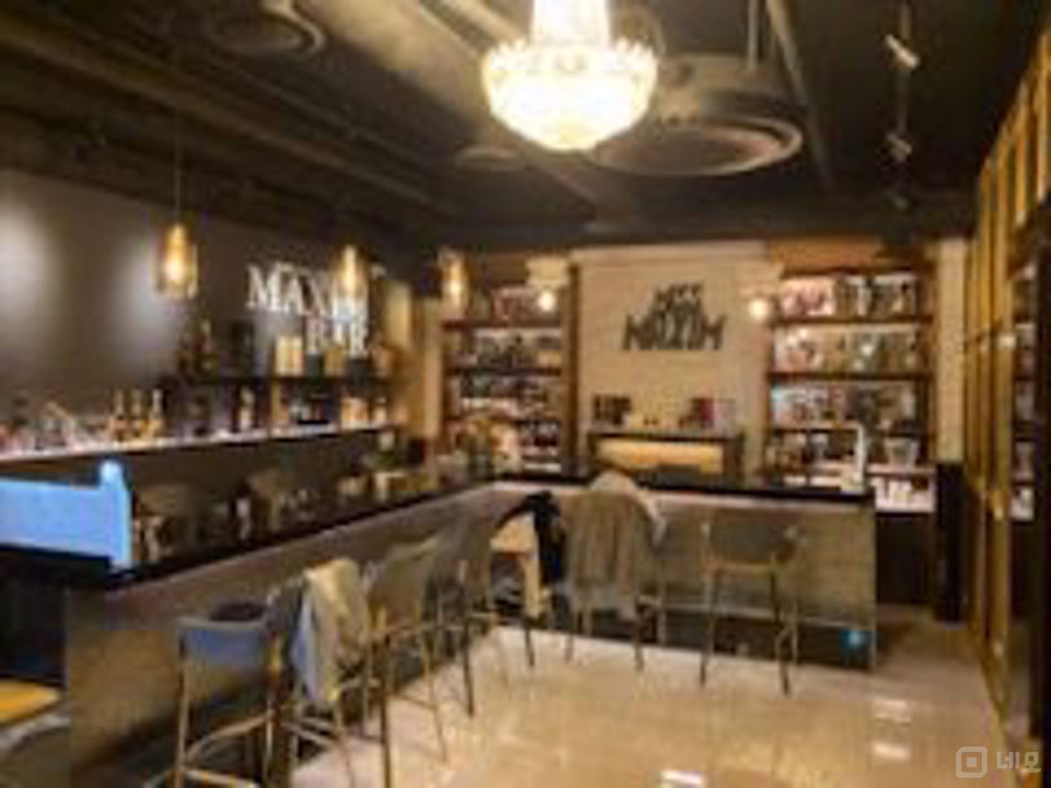 장항동 번화가에 위치한 BAR 매물의 1번째 사진