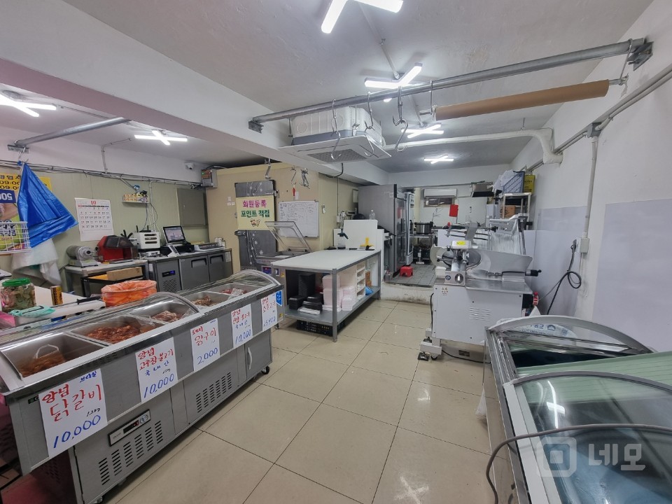 먹자골목 1층 역세권 2칸 매물의 1번째 사진