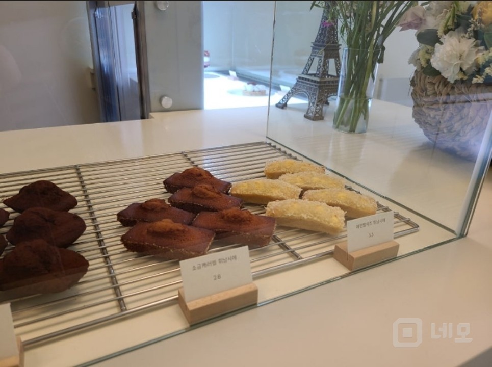 🍰 강남 삼성동 핵심라인, 1층 디저트카페 상가 임대 매물의 12번째 사진