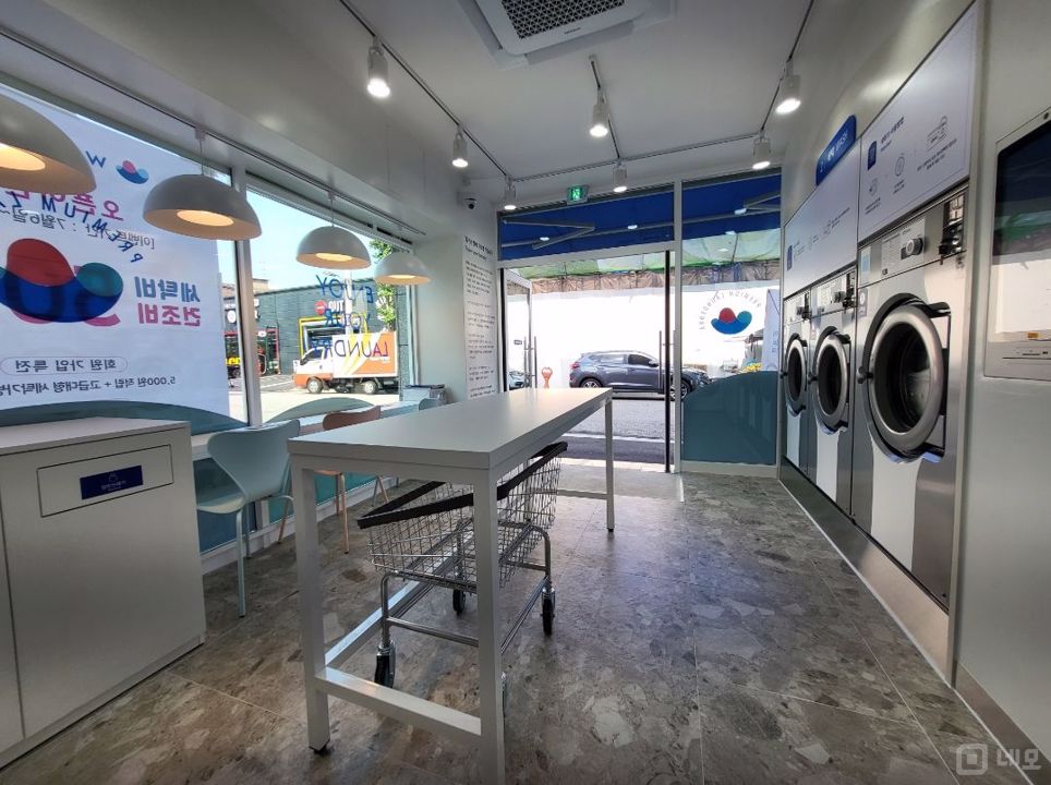 가시성 좋은 코너자리 상계동 주택가 1층 셀프빨래방 매물의 1번째 사진