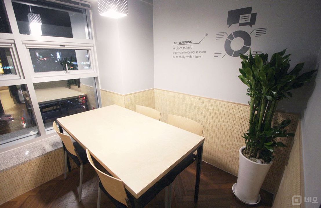 상도역 초역세권, 대로변 위치, 시설, 인테리어 완비된 스터디 카페 매물의 8번째 사진