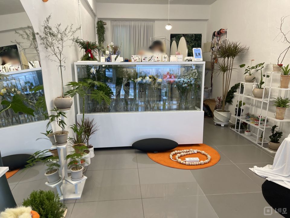 양평동4가 깔끔한 인테리어 및 시설 꽃집 매물의 4번째 사진