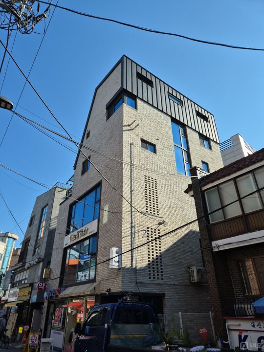 망원동 시설양도 가능한 네일샵 매물의 8번째 사진