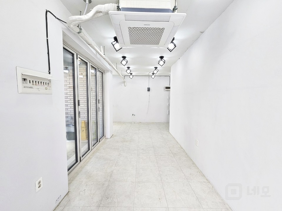 JS 신축급 1층 상가/사무실임대! 전용주차 1대 매물의 4번째 사진