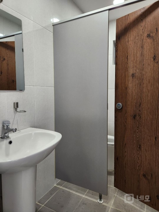 신축급 2층 공실사무실 내외관 깨끗합니다 빠른입주 가능합니다 매물의 10번째 사진