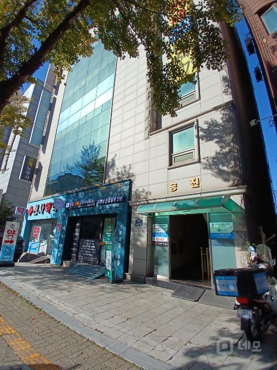 무권리, 시스템 냉난방기 완비, 즉시 입주 가능한 깔끔한 사무실 매물의 5번째 사진