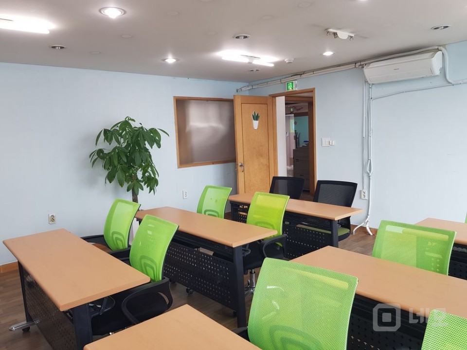 중랑구평수대비제일저렴내부칸막이엘베유통베란다법인및쇼핑몰사무실완전강추 매물의 4번째 사진