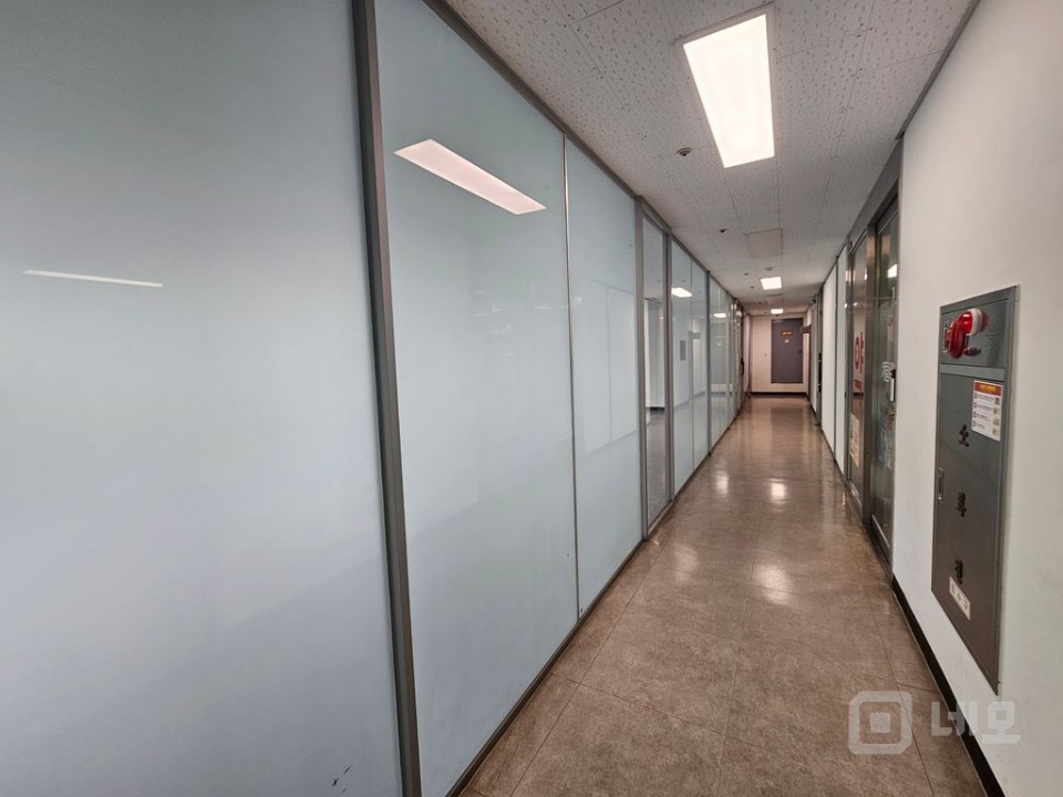 전용면적 41평 남양리에서 가장 위치좋고 하루 방문객많은 최고의 건물 매물의 2번째 사진