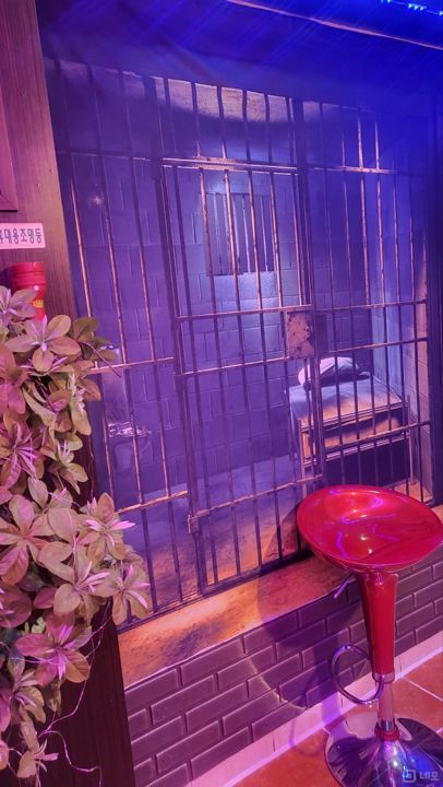 항아리 상권 및 역세권 인근 번화가 위치한 지하노래주점 매물의 2번째 사진