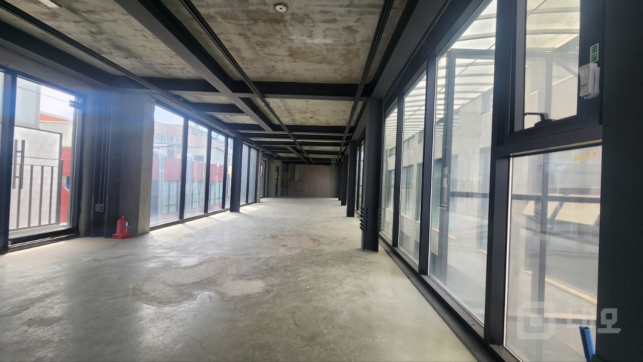 무권리💗건대초역세권💗320평💗대로변💗통임대 매물의 11번째 사진