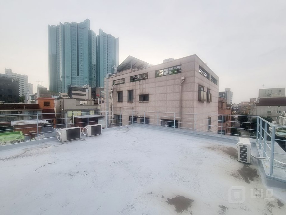 홍대 합정역 메타폴리스 뒤 가성비 아주좋은 상가사무실!! 매물의 15번째 사진