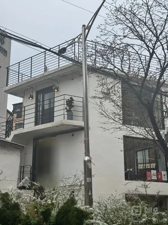 연남동 벚꽃길에 위치한 감성카페 매물의 11번째 사진
