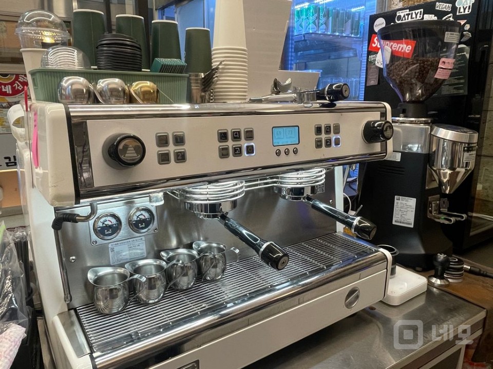 여의도 오피스상권 카페 매물의 3번째 사진