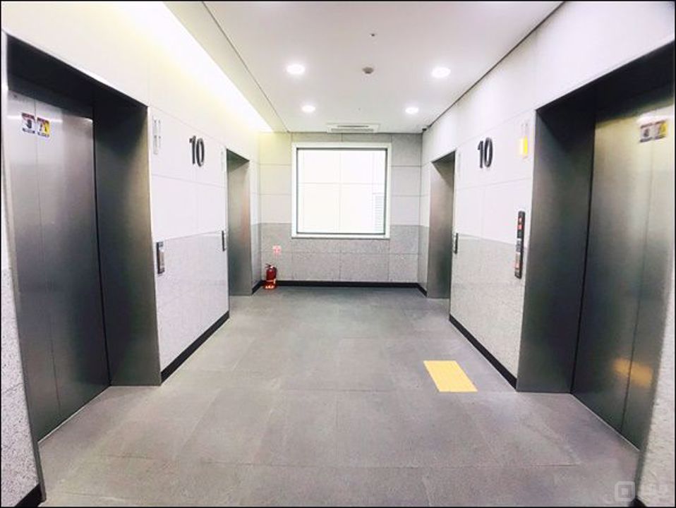 ●경의중앙 수색역 1번 출구에서973m 대형 프라임급 사무실 임대입니다! 매물의 3번째 사진