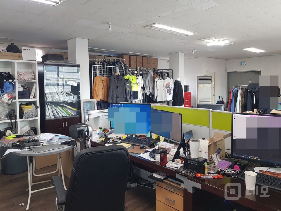 평수대비월세저렴엘베유층고높고내부화장실쇼핑몰사무실및법인사무실완전강추 매물의 2번째 사진